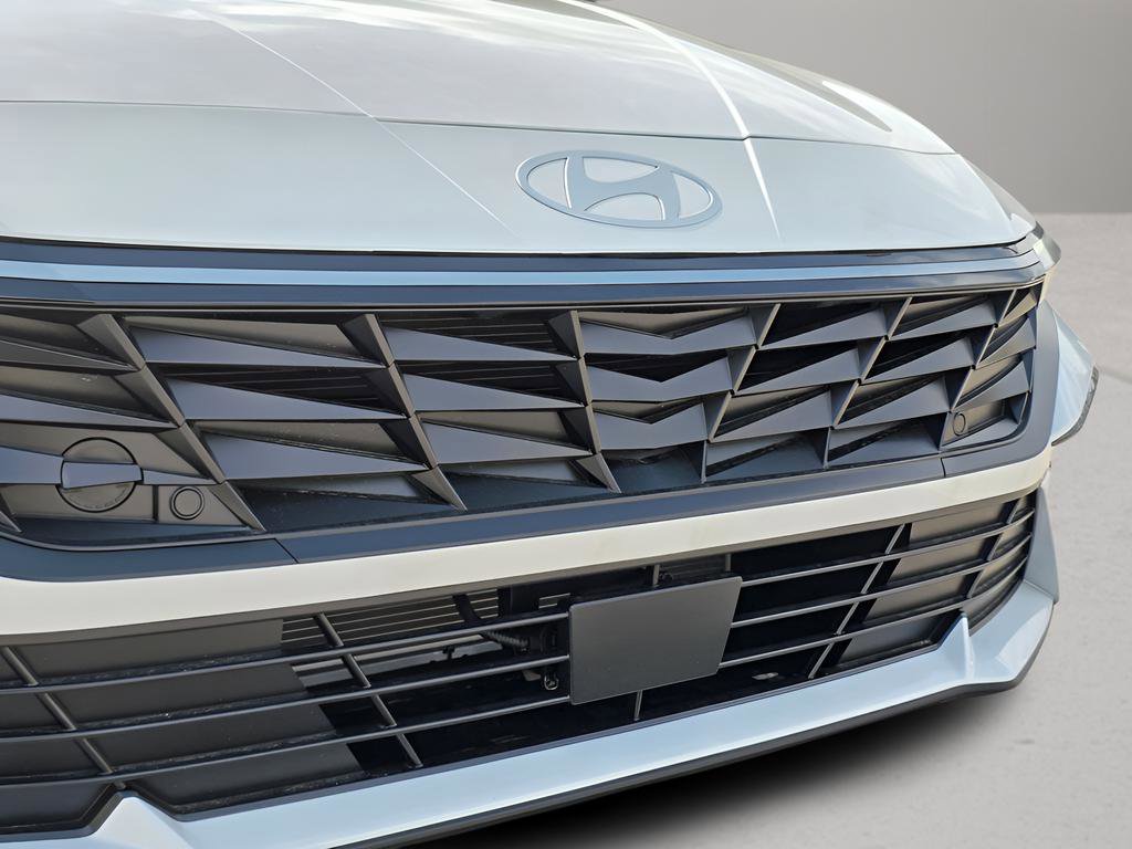 New 2026 Hyundai Elantra SEL Sport image 9