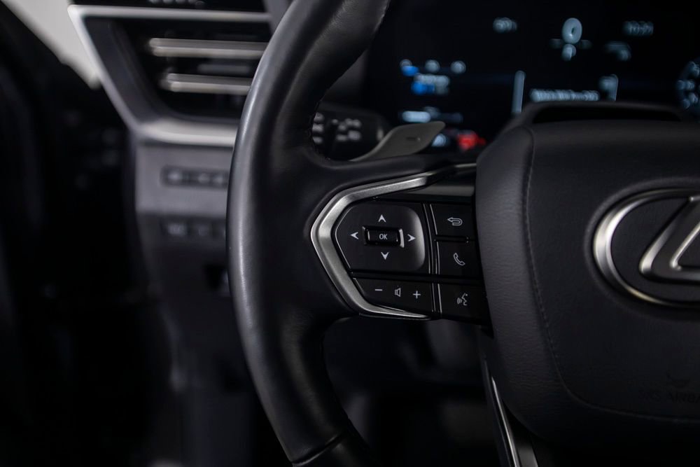 Used 2024 Lexus GX 550 550 Luxury w/ Cold Area Package image 46