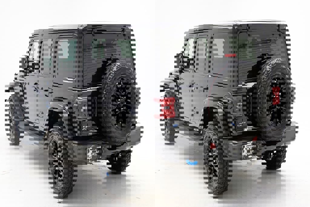 Used 2023 Jeep Wrangler Unlimited Sahara w/ Cold Weather Group image 6