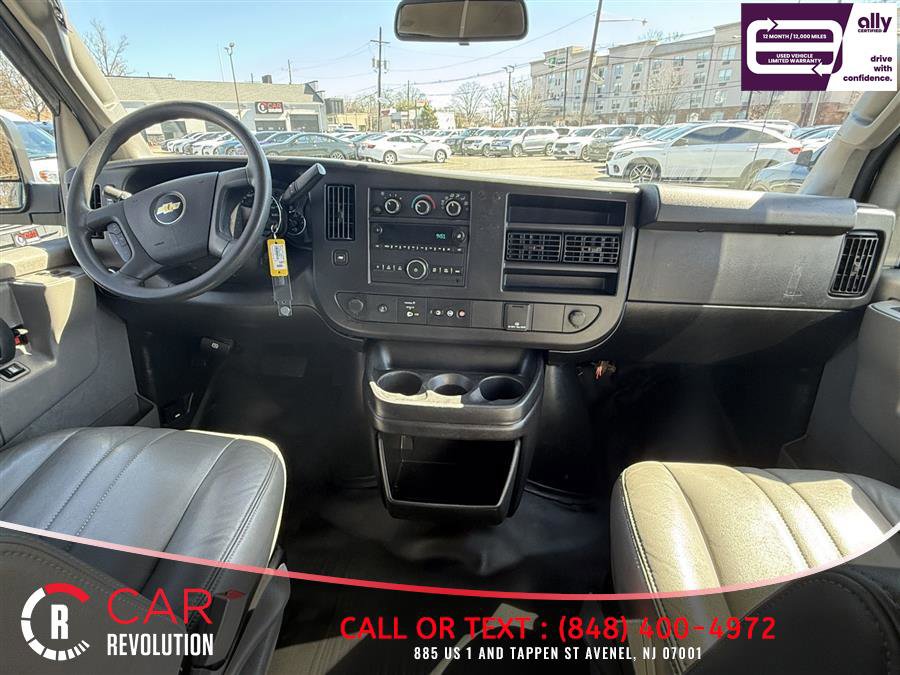 Used 2019 Chevrolet Express 3500 LS RWD image 10