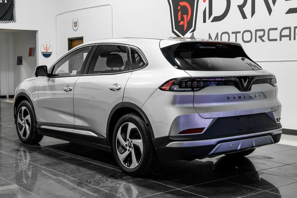 Used 2023 VinFast VF 8 Eco AWD/4WD image 12