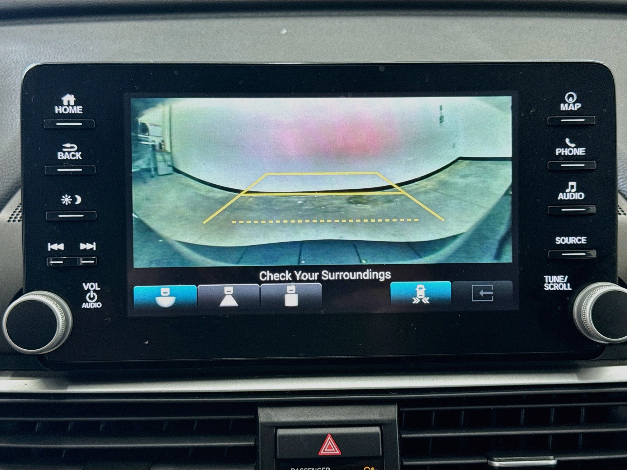 Used 2018 Honda Accord Touring image 23