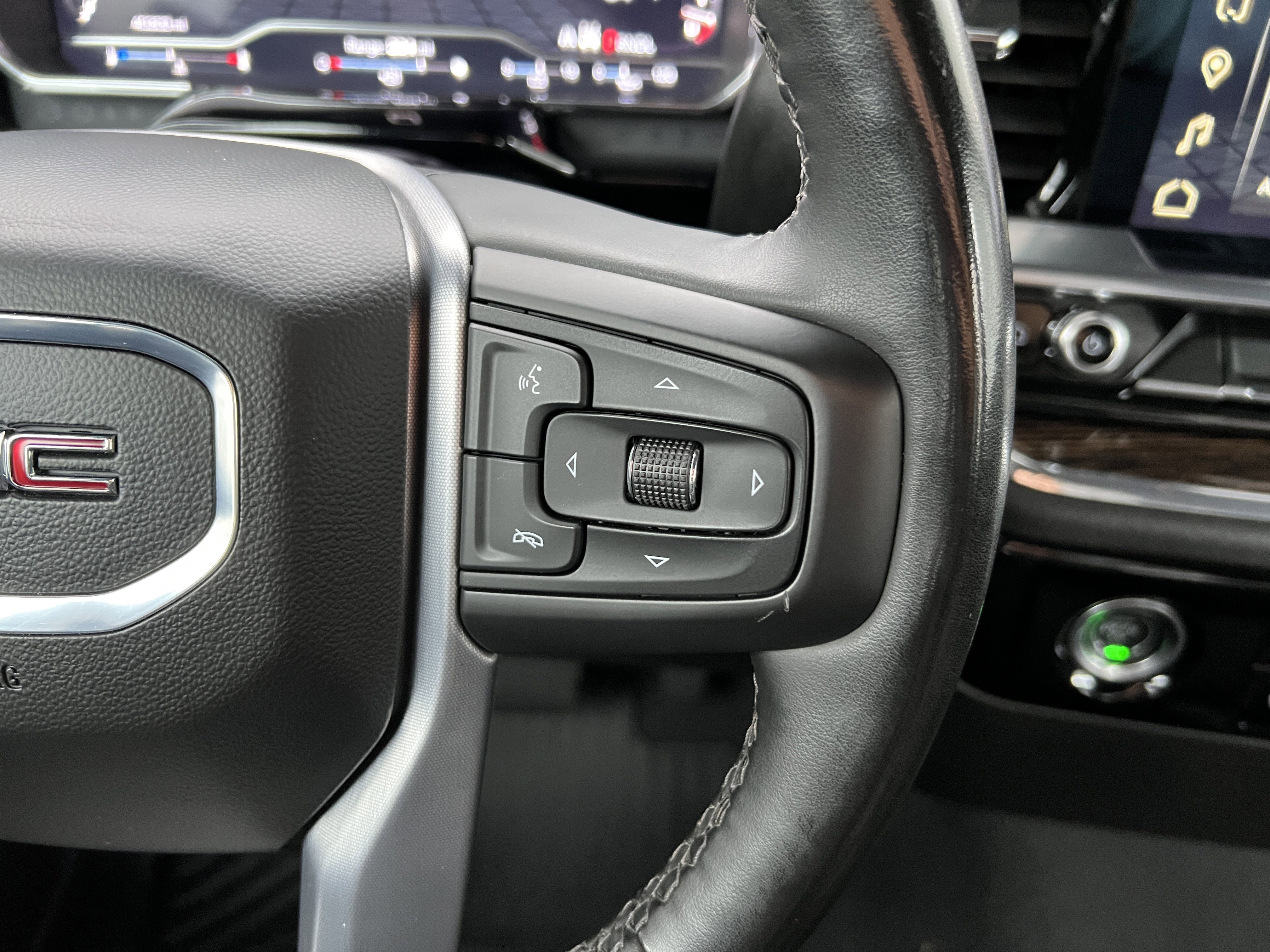 Used 2024 GMC Sierra 1500 SLE AWD/4WD image 25