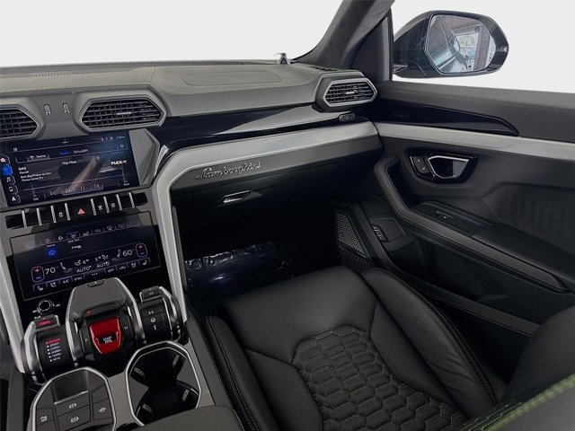 Used 2019 Lamborghini Urus AWD/4WD image 26