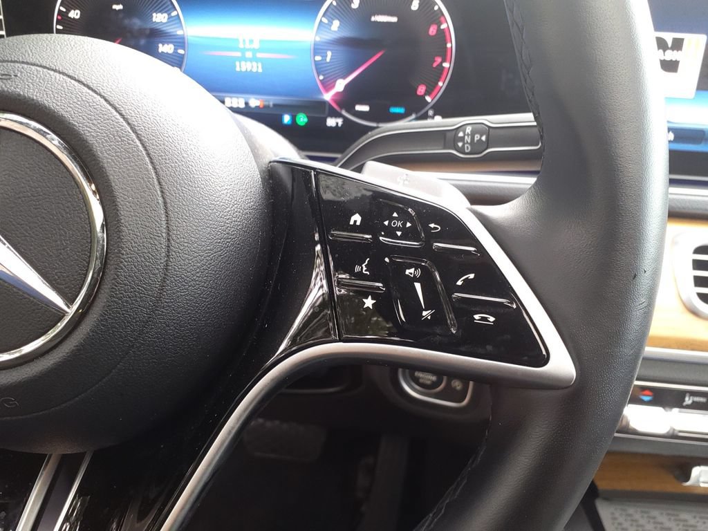 Certified 2025 Mercedes-Benz GLE 450 4MATIC w/ AMG Line Exterior image 27
