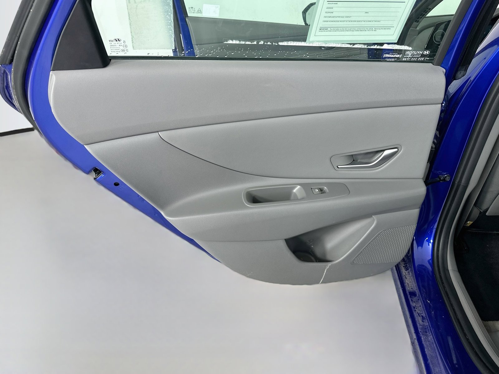 Used 2025 Hyundai Elantra SEL FWD image 29