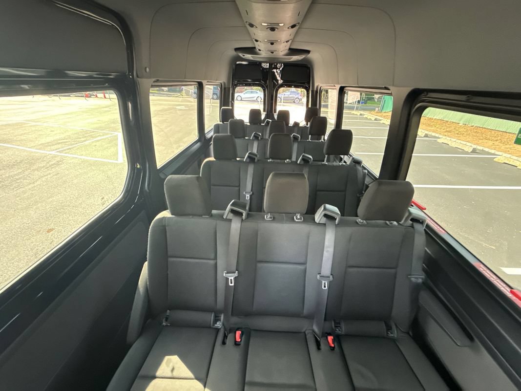 Used 2025 Mercedes-Benz Sprinter 2500 image 27