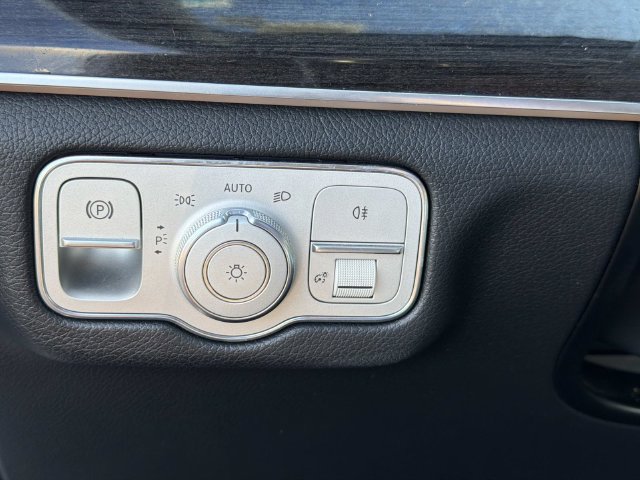Used 2020 Mercedes-Benz GLE 350 image 27