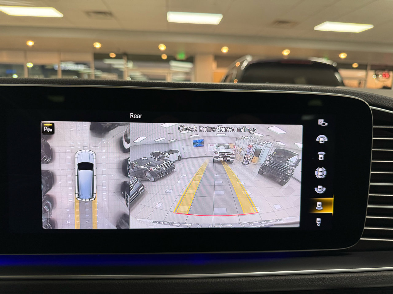 Used 2022 Mercedes-Benz GLS 450 4MATIC image 25