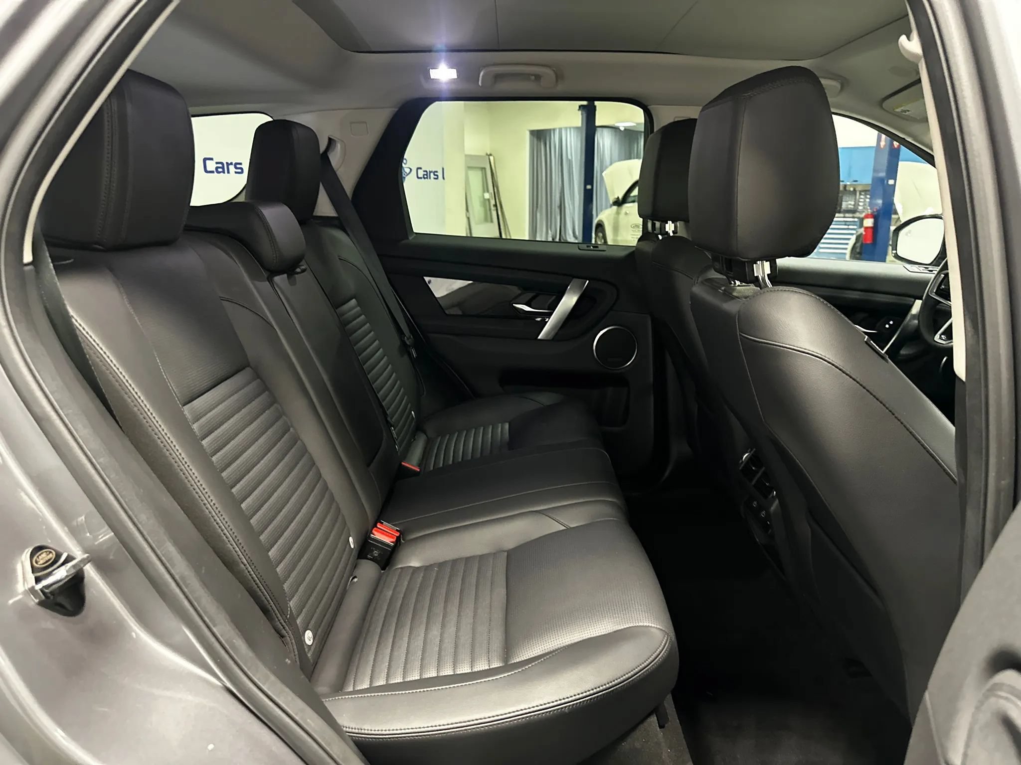 Used 2025 Land Rover Discovery Sport S AWD/4WD image 22