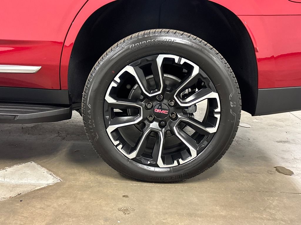 New 2026 GMC Yukon Elevation w/ LPO, Floor Liner Package AWD/4WD image 13