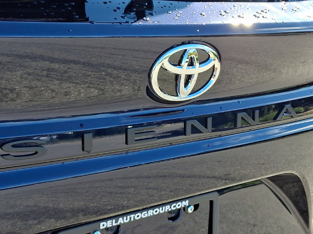 New 2026 Toyota Sienna XLE AWD/4WD image 13