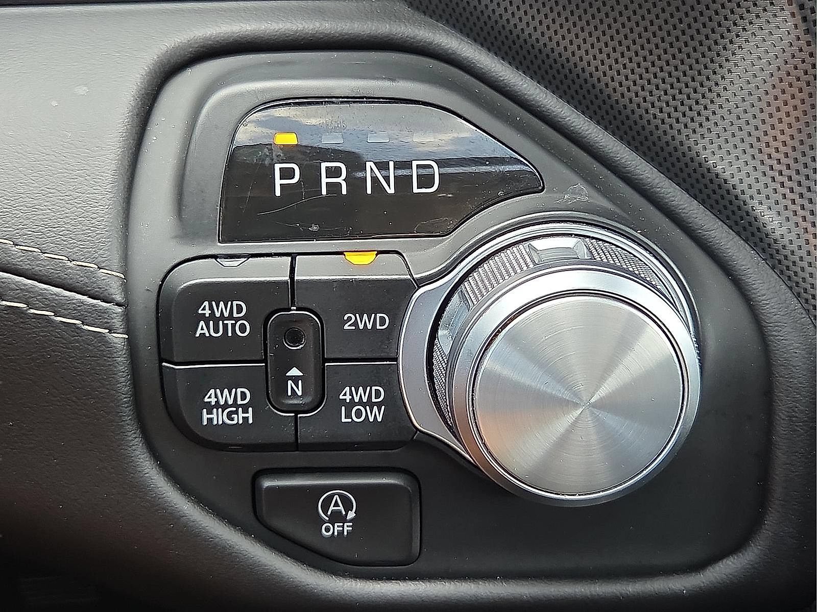 Used 2025 RAM 1500 Limited AWD/4WD image 11