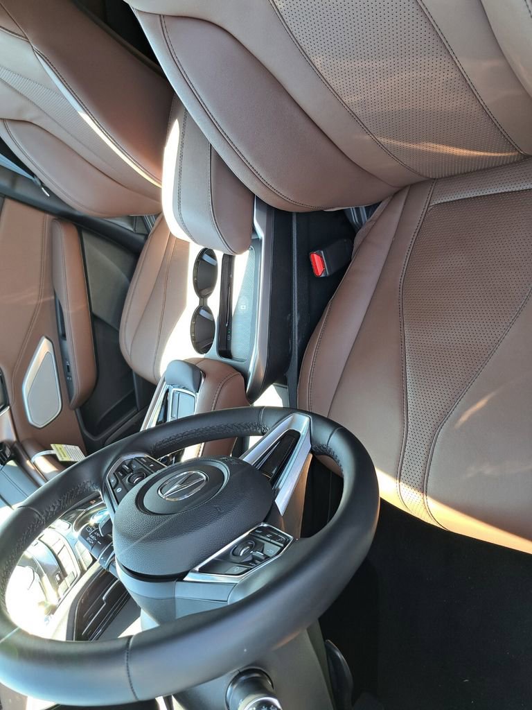 Certified 2025 Acura RDX w/ Technology Package image 17