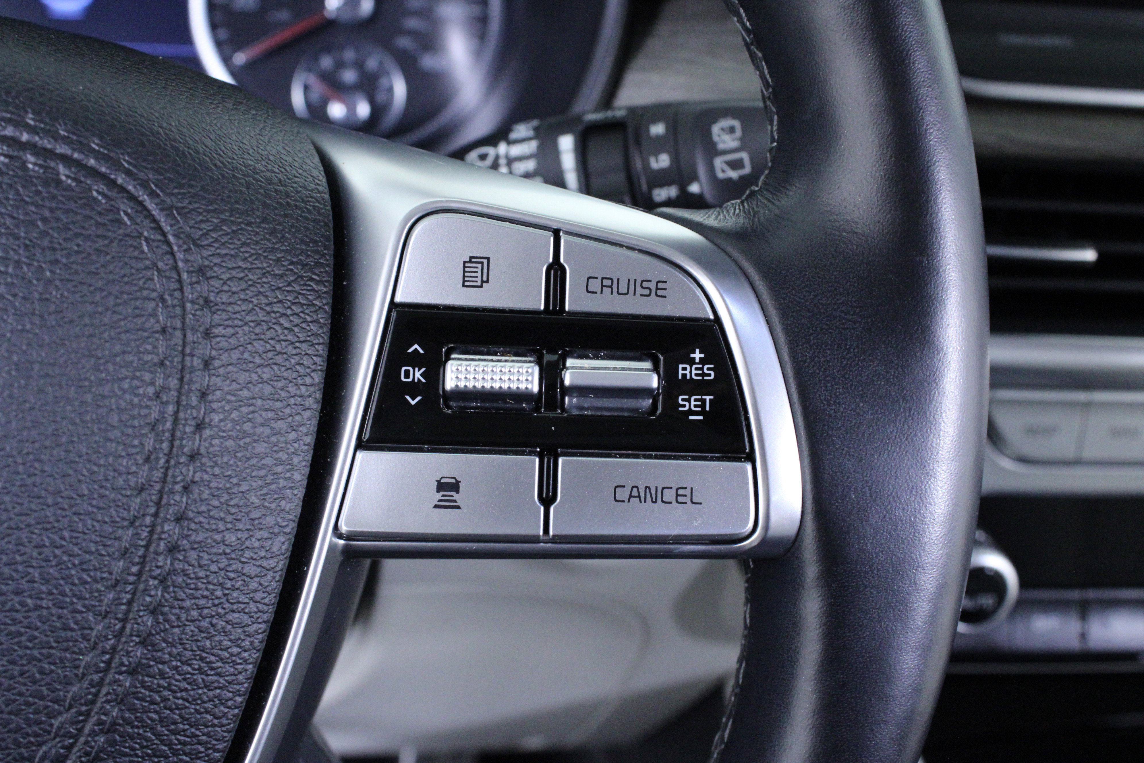 Used 2022 Kia Telluride SX w/ SX Prestige Package image 25