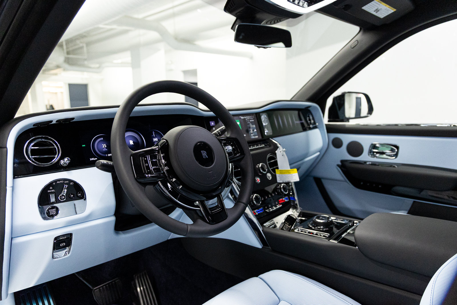 New 2027 Rolls-Royce Cullinan AWD/4WD image 42