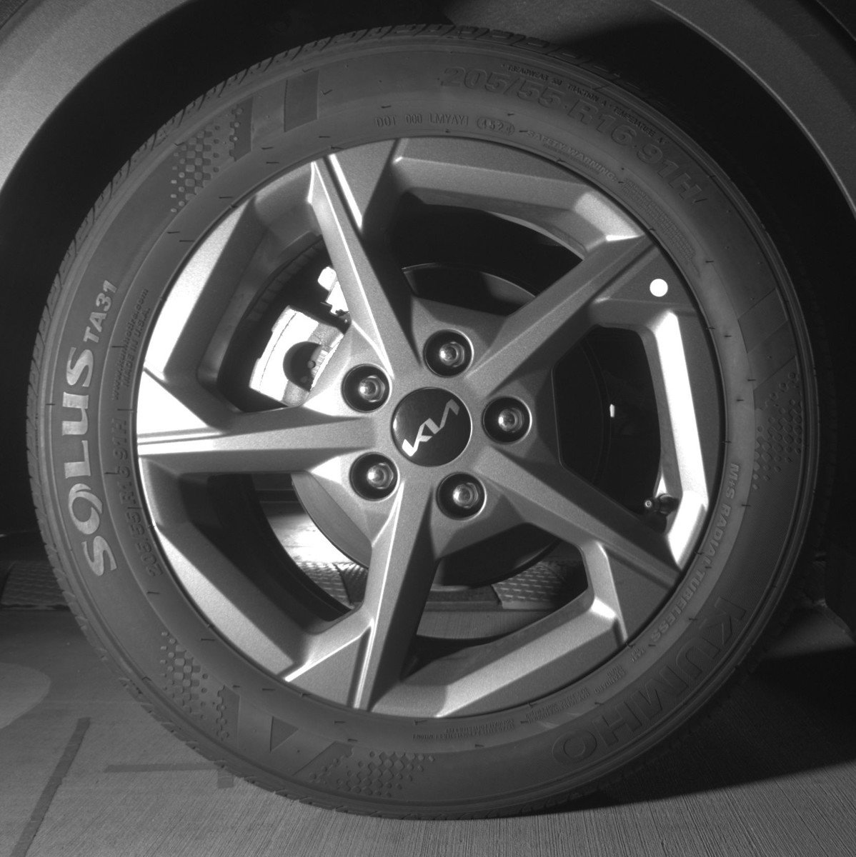 Used 2025 Kia K4 LXS image 15