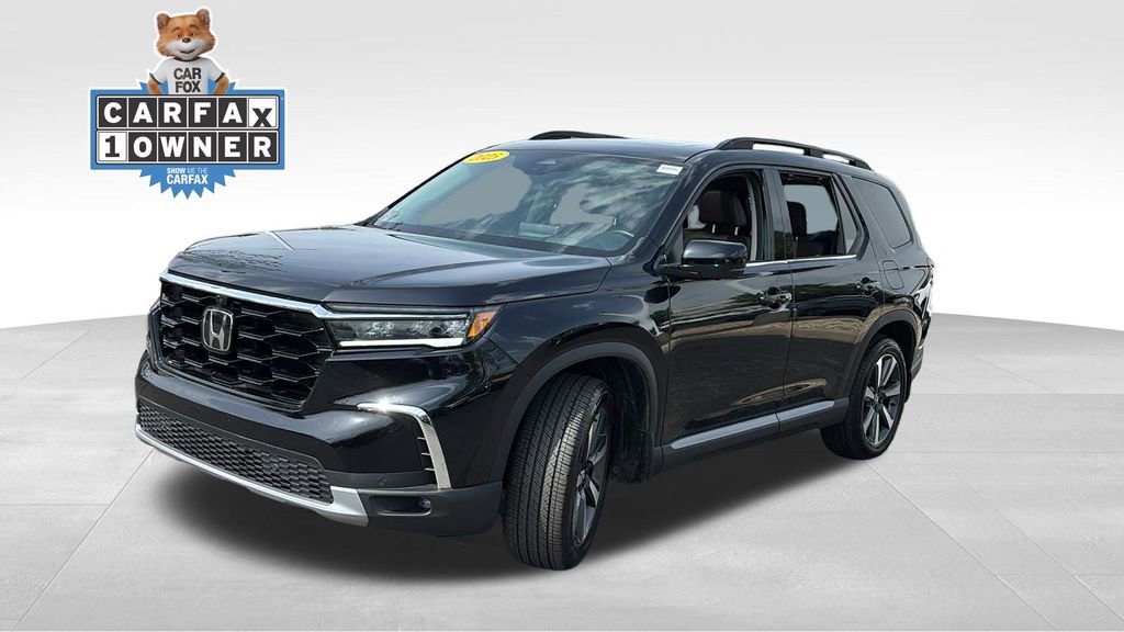 Certified 2025 Honda Pilot Elite image 3