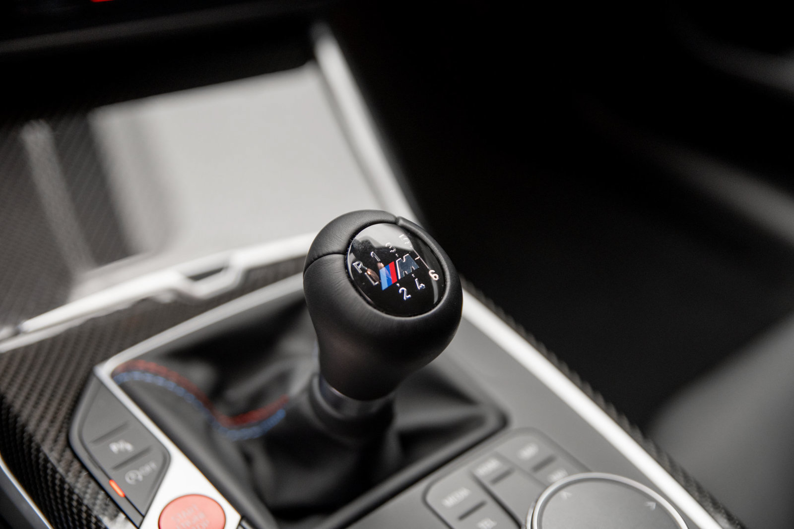Used 2026 BMW M2 w/ Lighting Package RWD image 24