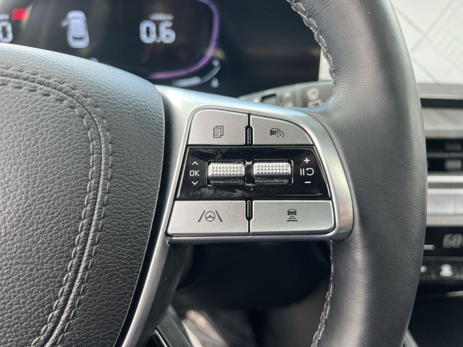 Used 2023 Kia Telluride EX AWD/4WD image 35