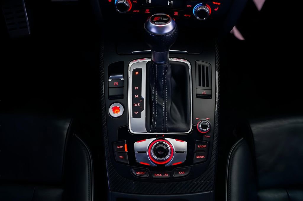 Used 2015 Audi RS 5 Coupe w/ Technology Package image 32