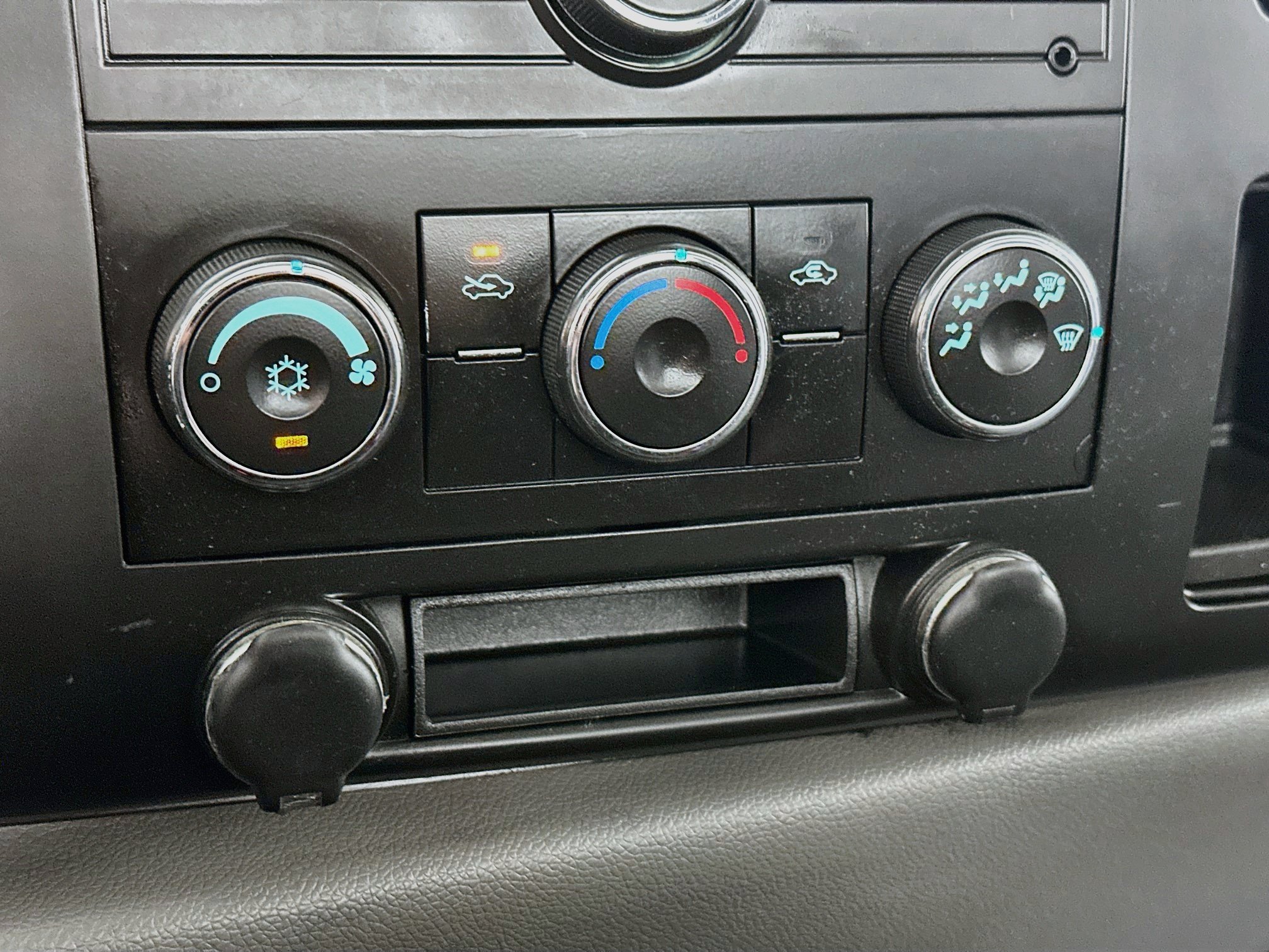 Used 2009 Chevrolet Silverado 1500 W/T RWD image 14
