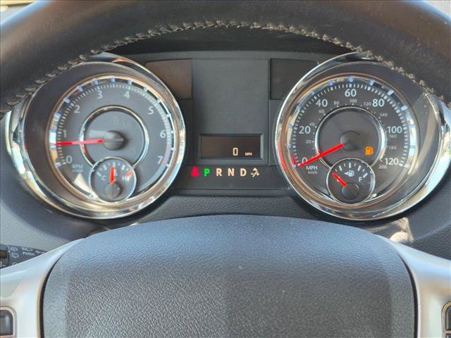 Used 2015 Chrysler Town & Country LX FWD image 10