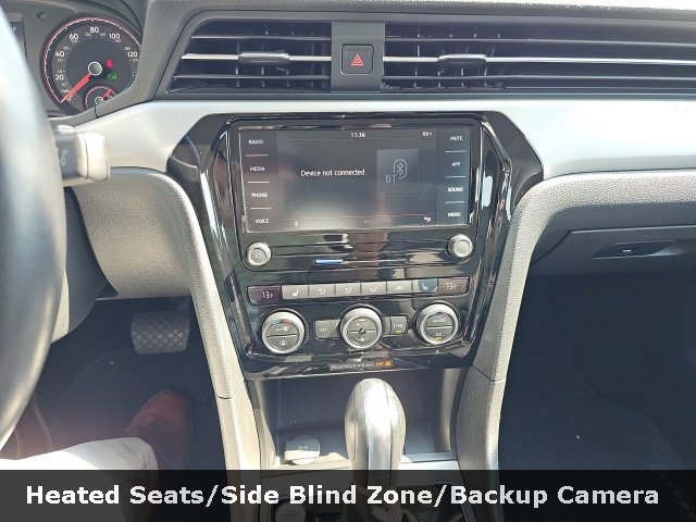 Used 2020 Volkswagen Passat 2.0T SE image 16