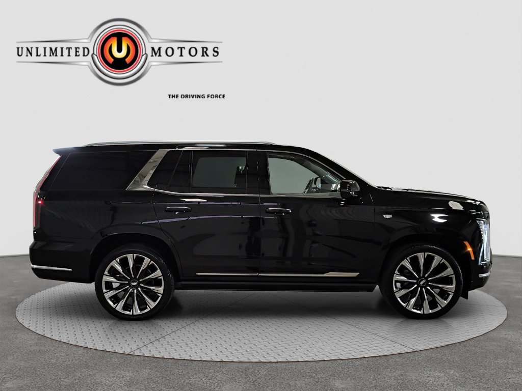 Used 2026 Cadillac Escalade Platinum Luxury AWD/4WD image 2