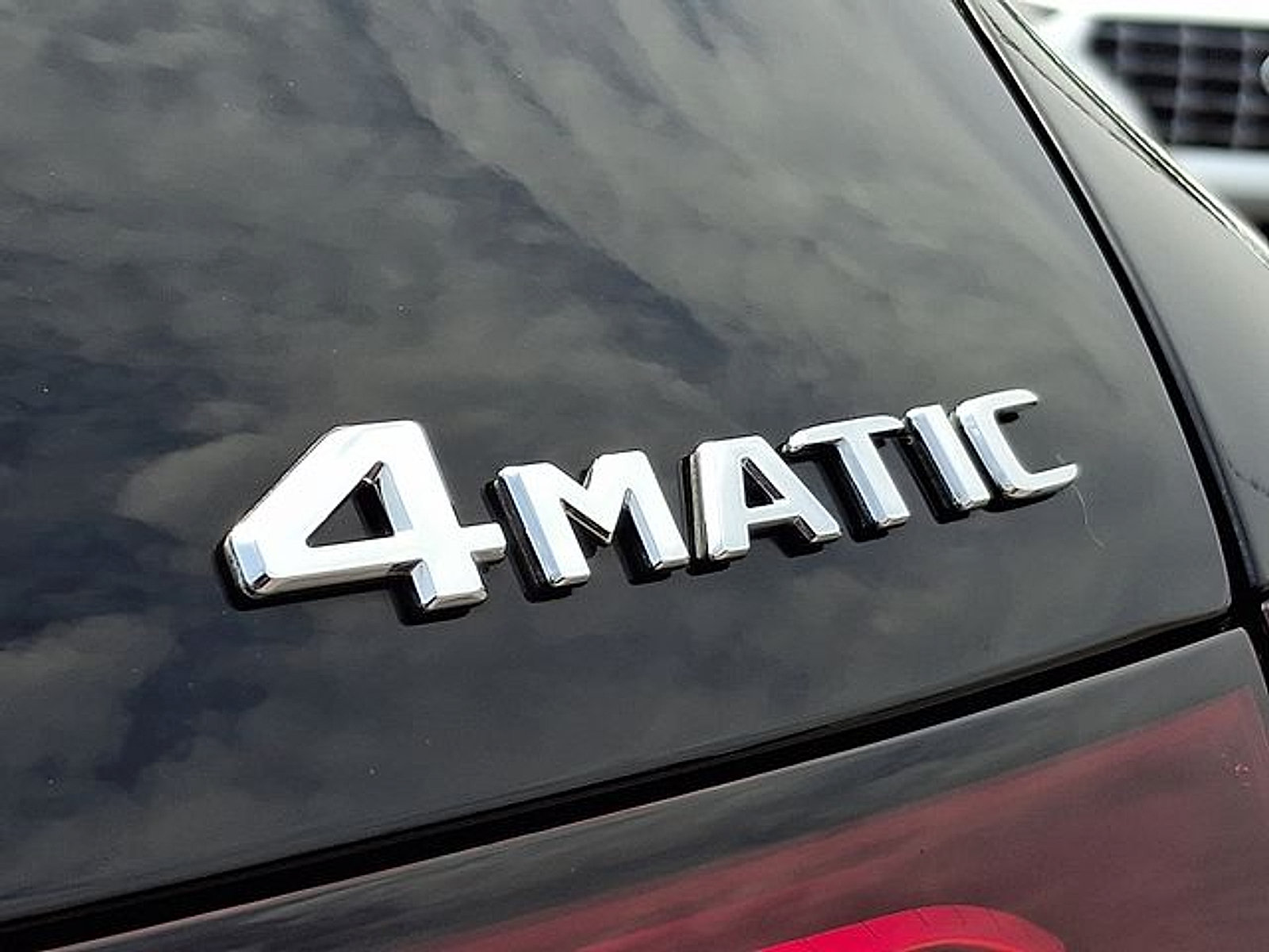 Certified 2025 Mercedes-Benz GLC 300 4MATIC image 34