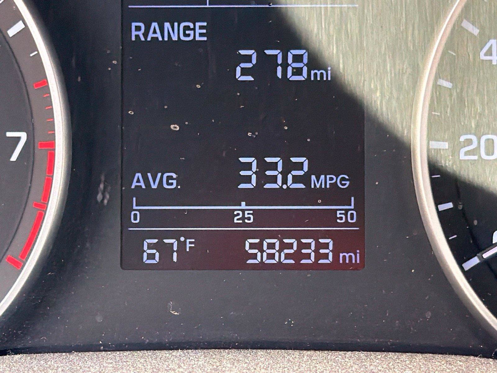 Used 2017 Hyundai Elantra SE FWD image 17