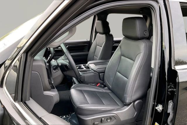 Used 2024 GMC Sierra 1500 SLT w/ X31 Off-Road Package image 15