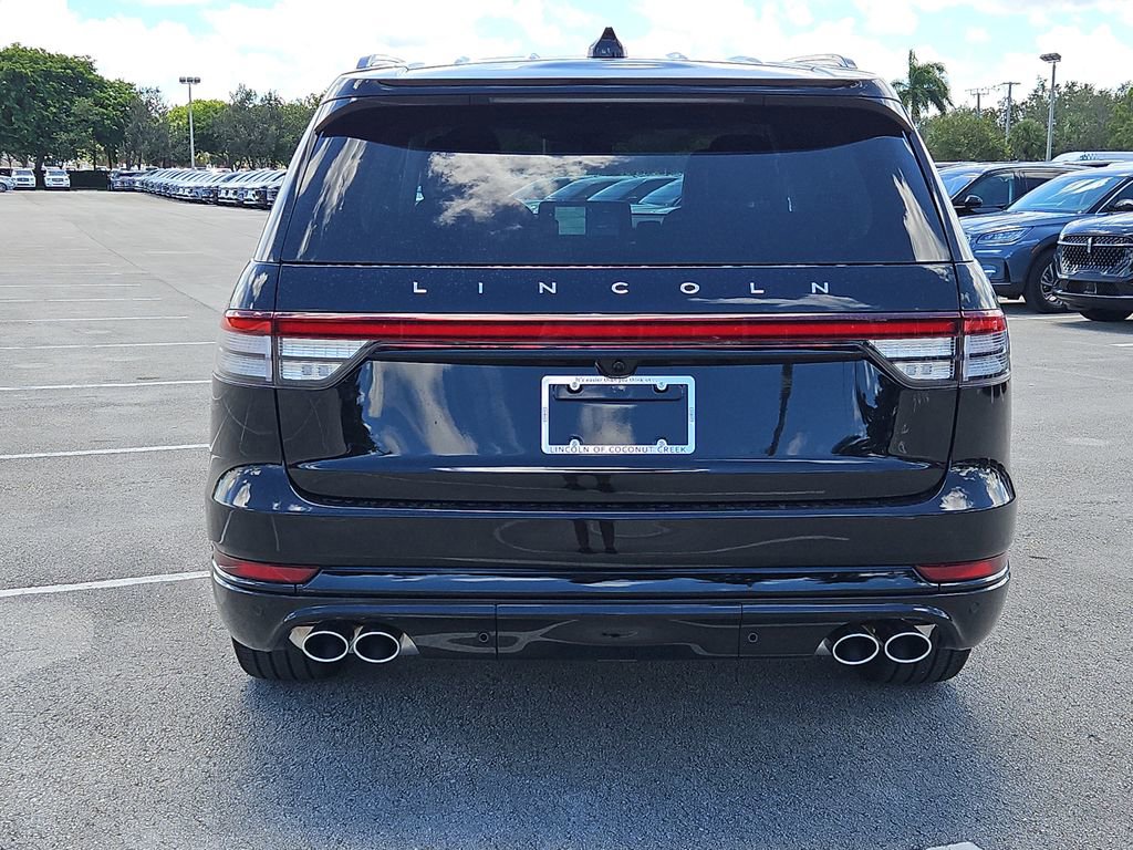 New 2025 Lincoln Aviator 2WD w/ Jet Appearance Package image 5