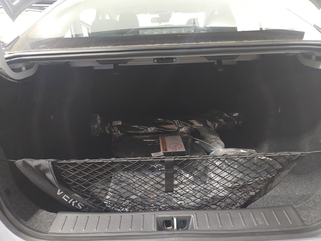 New 2025 Nissan Versa SR w/ Trunk Package image 21