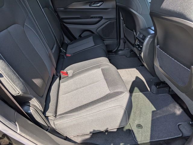 New 2026 Jeep Grand Cherokee Laredo RWD image 27
