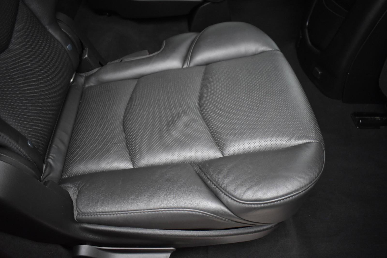 Used 2017 Cadillac Escalade Luxury image 45