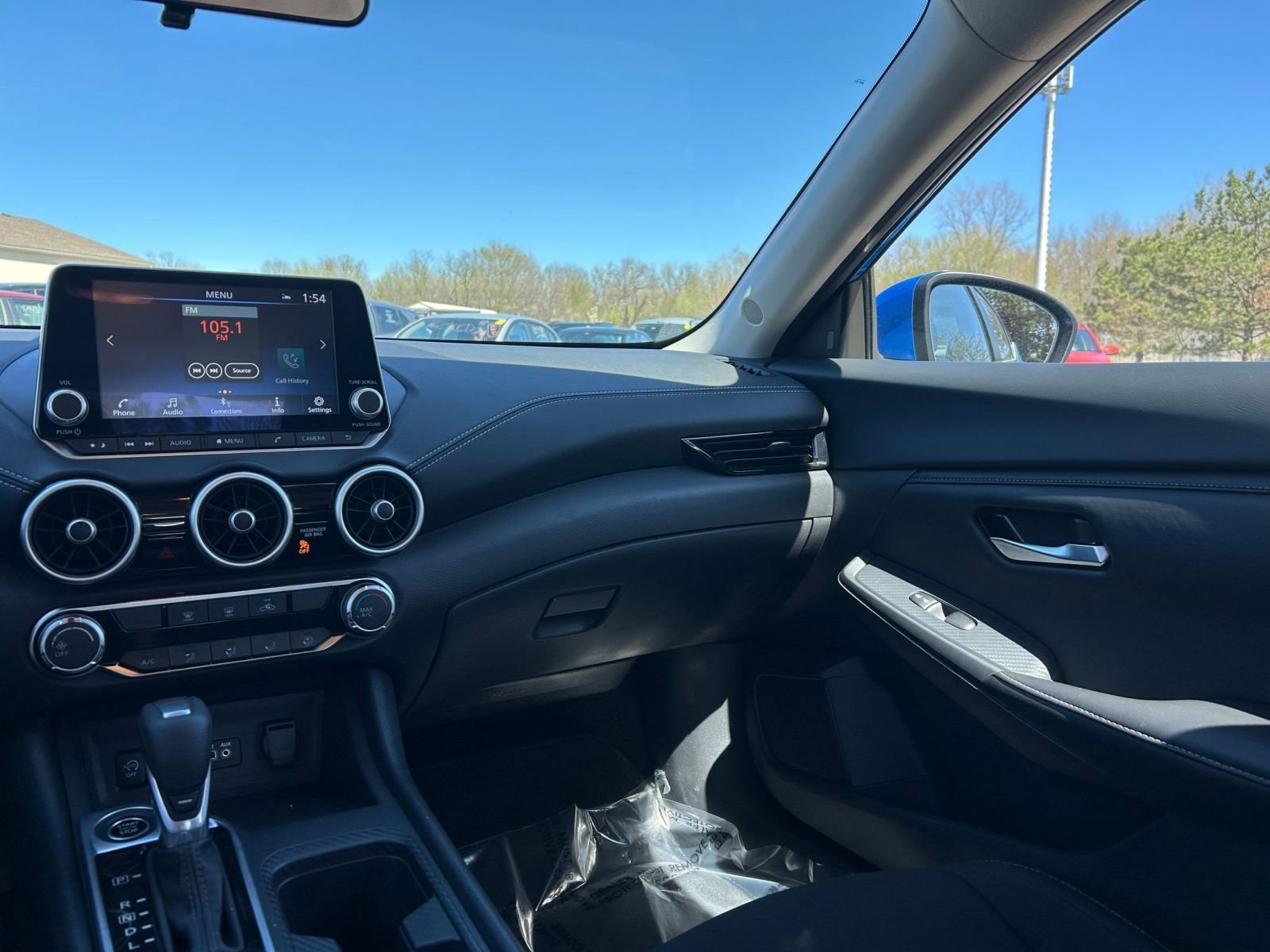 Used 2025 Nissan Sentra SV FWD image 33
