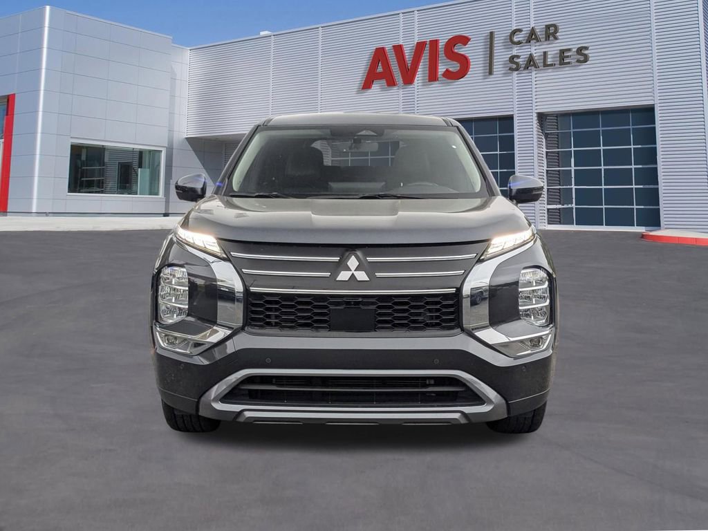 Used 2025 Mitsubishi Outlander SE FWD image 10