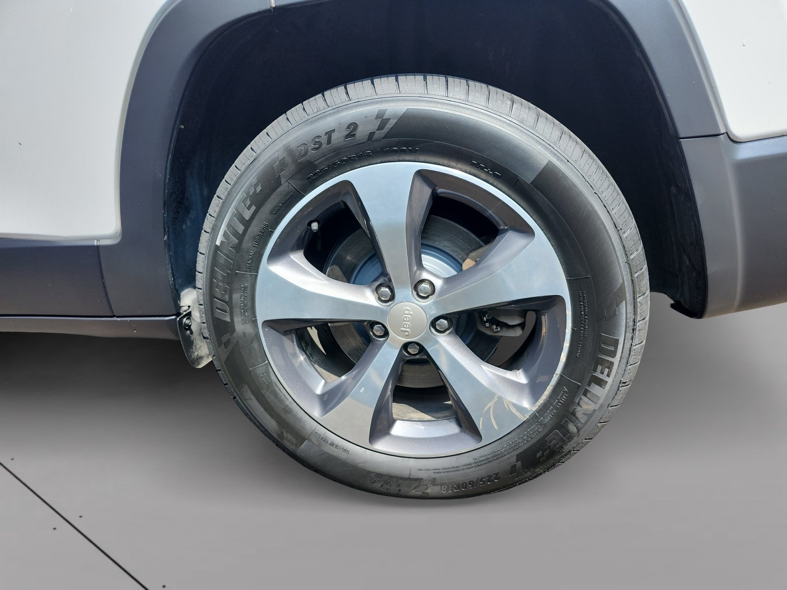 Used 2019 Jeep Cherokee Limited AWD/4WD image 14