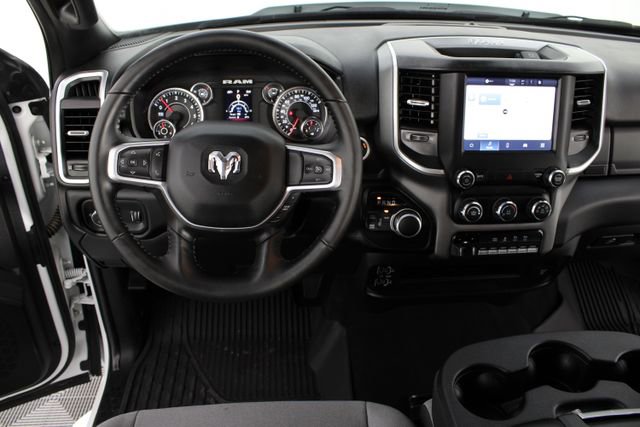 Used 2024 RAM 2500 Big Horn w/ Protection Group AWD/4WD image 10