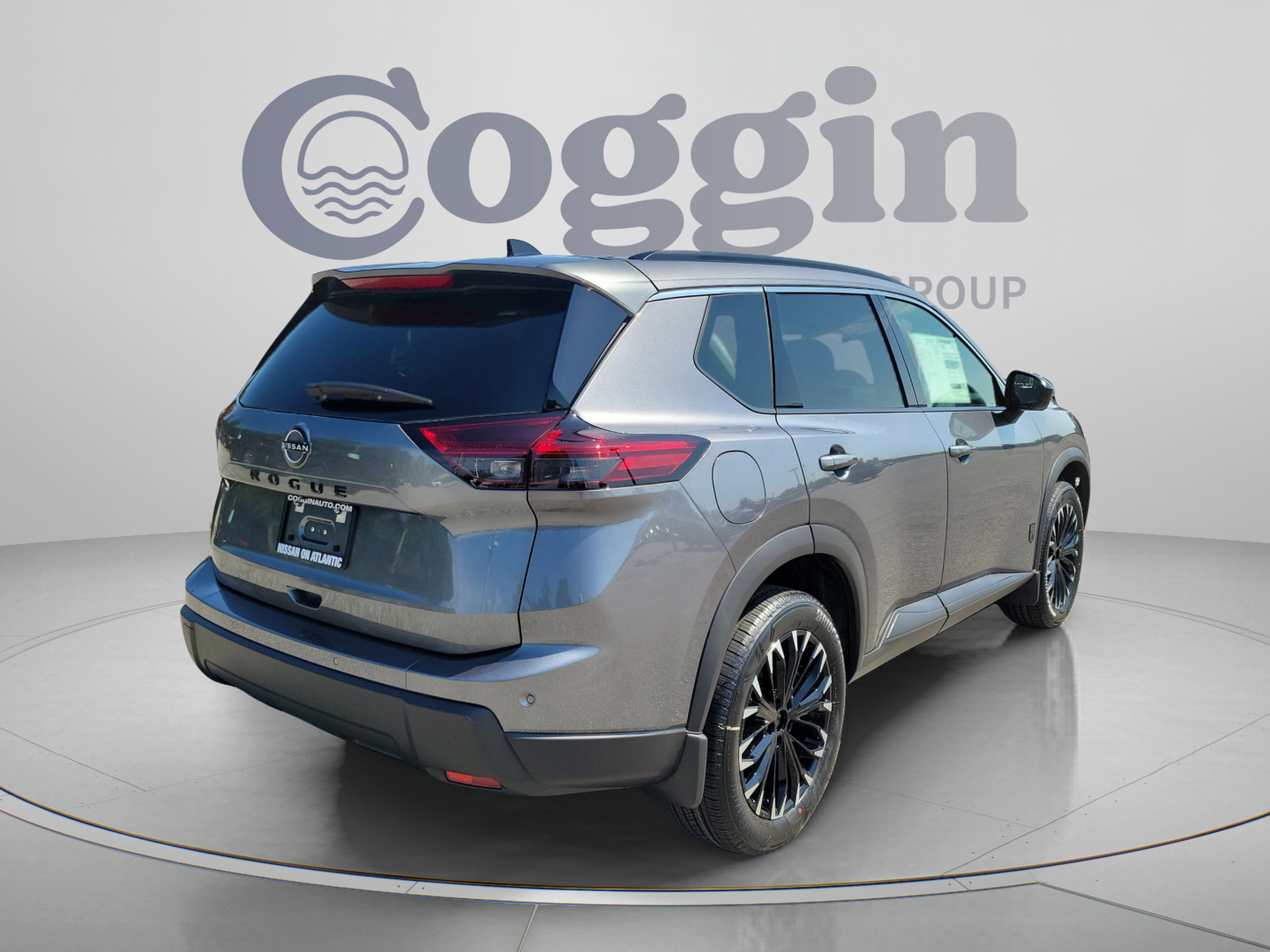 New 2026 Nissan Rogue Dark Armor FWD image 5