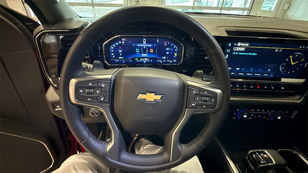 Used 2025 Chevrolet Silverado 1500 LTZ w/ LTZ Premium Package image 31