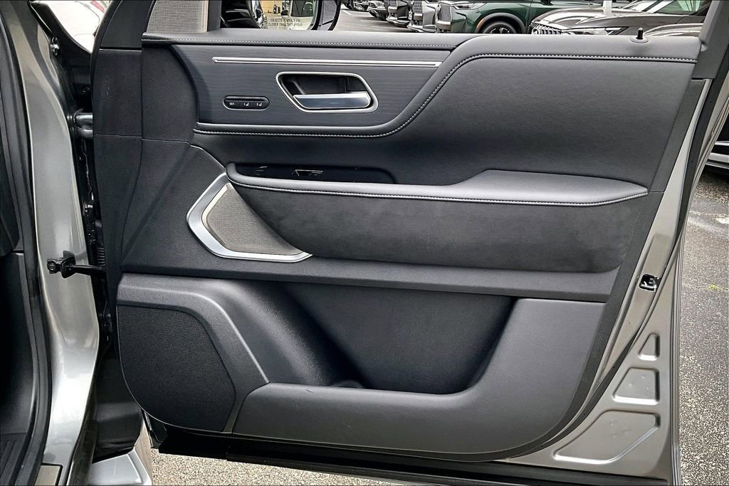 Certified 2025 INFINITI QX80 Sensory AWD/4WD image 26