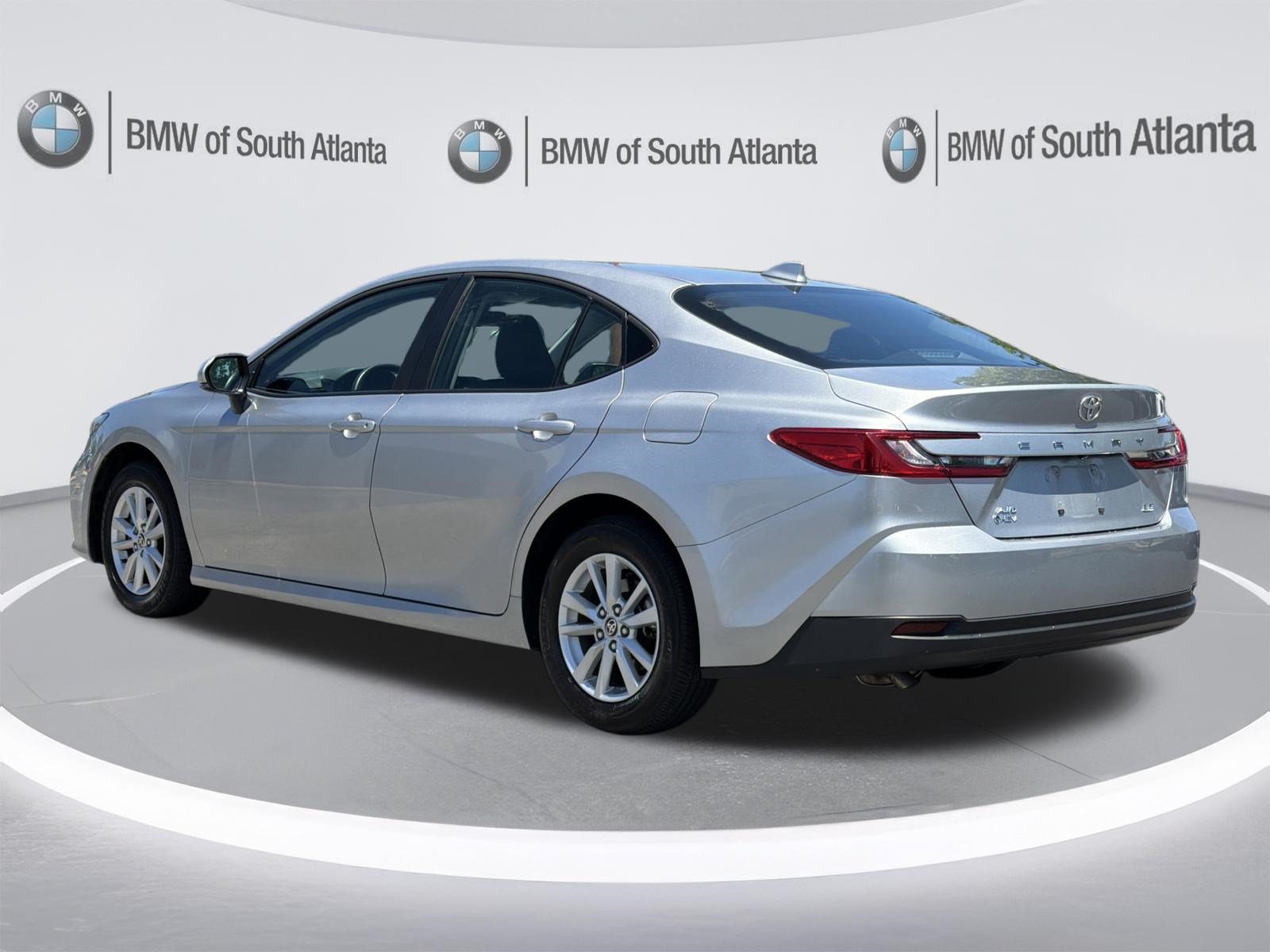 Used 2025 Toyota Camry LE AWD/4WD image 23