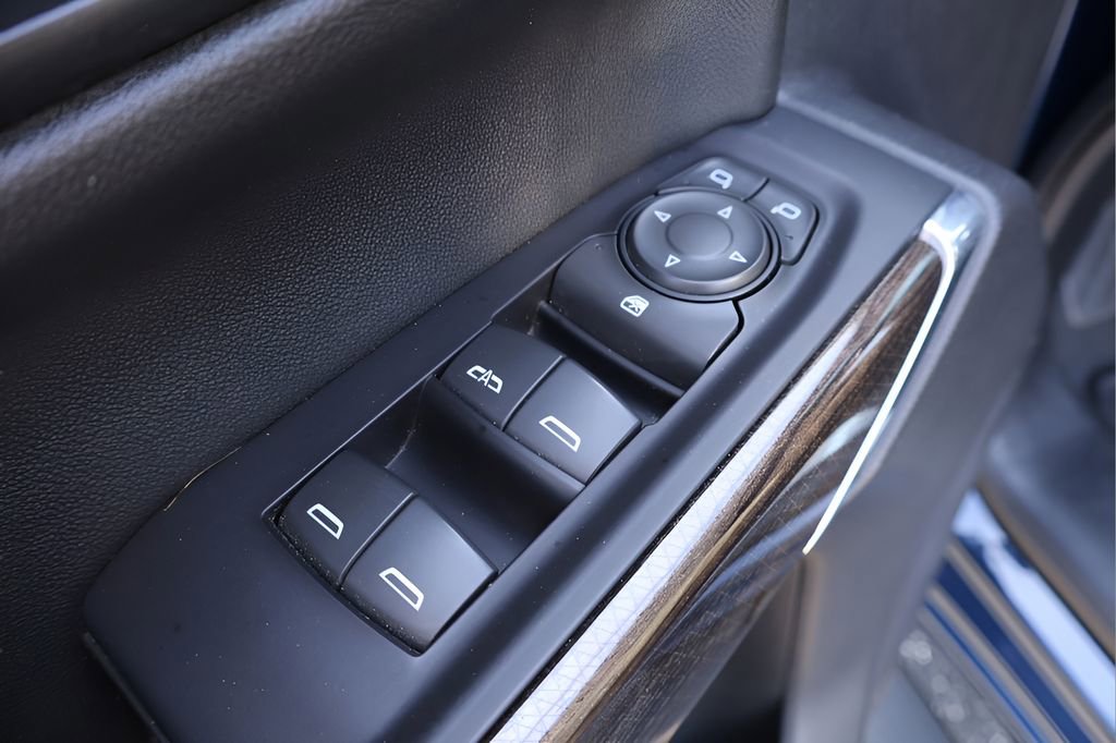 Used 2020 Chevrolet Silverado 1500 LT w/ Texas Edition image 10