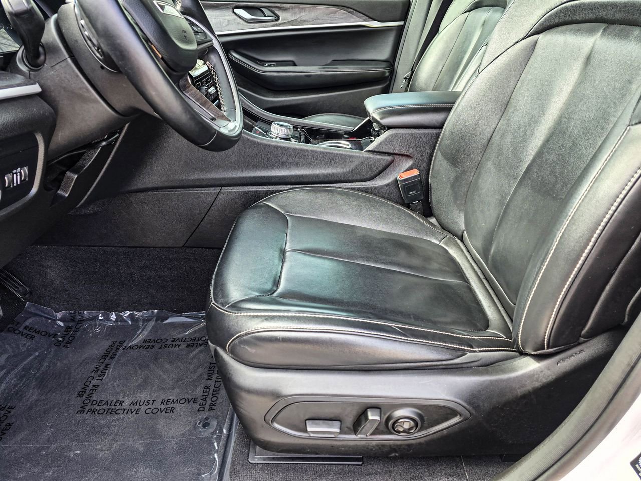 Used 2022 Jeep Grand Cherokee Limited image 13