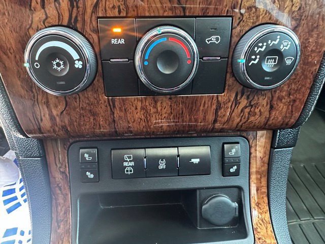 Used 2014 Chevrolet Traverse LT w/ All-Star Edition FWD image 26