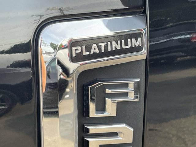 Certified 2017 Ford F250 Platinum w/ Platinum Ultimate Package AWD/4WD image 7