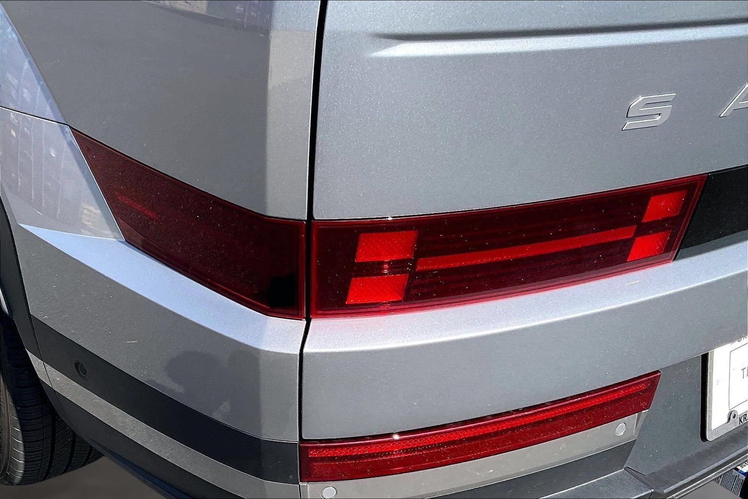 Certified 2024 Hyundai Santa Fe Limited FWD image 23