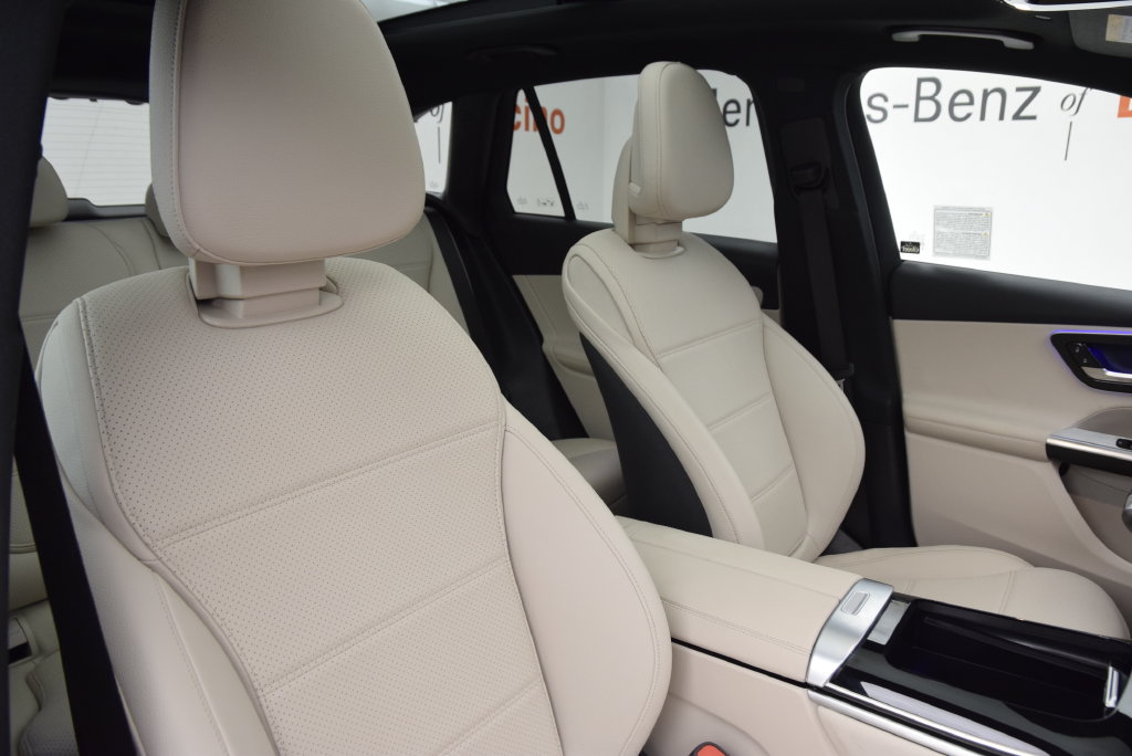 Certified 2026 Mercedes-Benz GLC 300 image 17